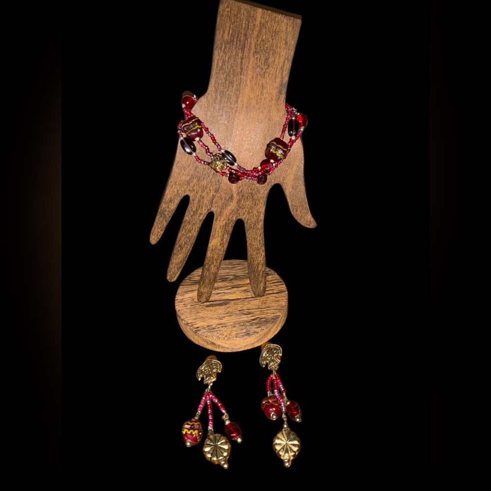 Elegant Red Beaded Jewelry Earrings (clip)/Bracelet Set